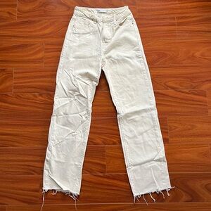 ZARA High Rise Cream Straight-Leg Jean size 2